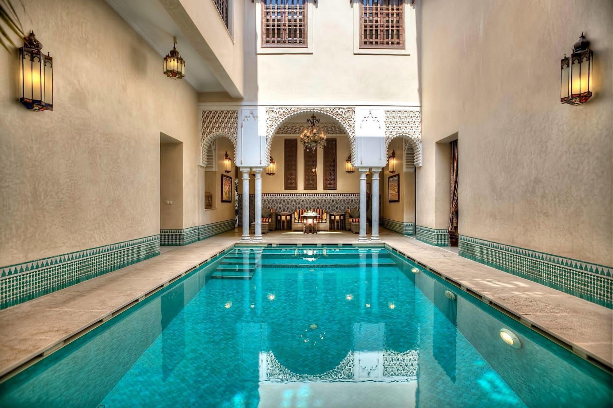 Riad Kniza Marrakesh Piscina foto The swimming pool at the hotel